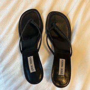 STEVE MADDEN VINTAGE SANDALS